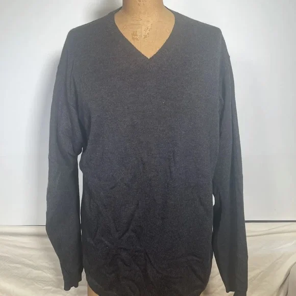 Banana Republic Extra Fine Italian Merino Dark Grey Sweater L - Picture 1 of 4
